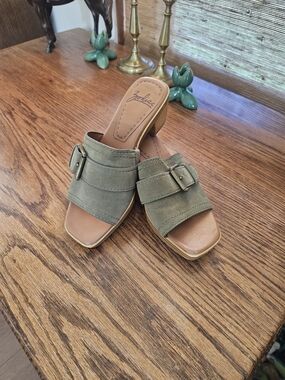 Zodiac Suede Buckle Slide Sandals Olive Green Block Heel Mules - 7.5
